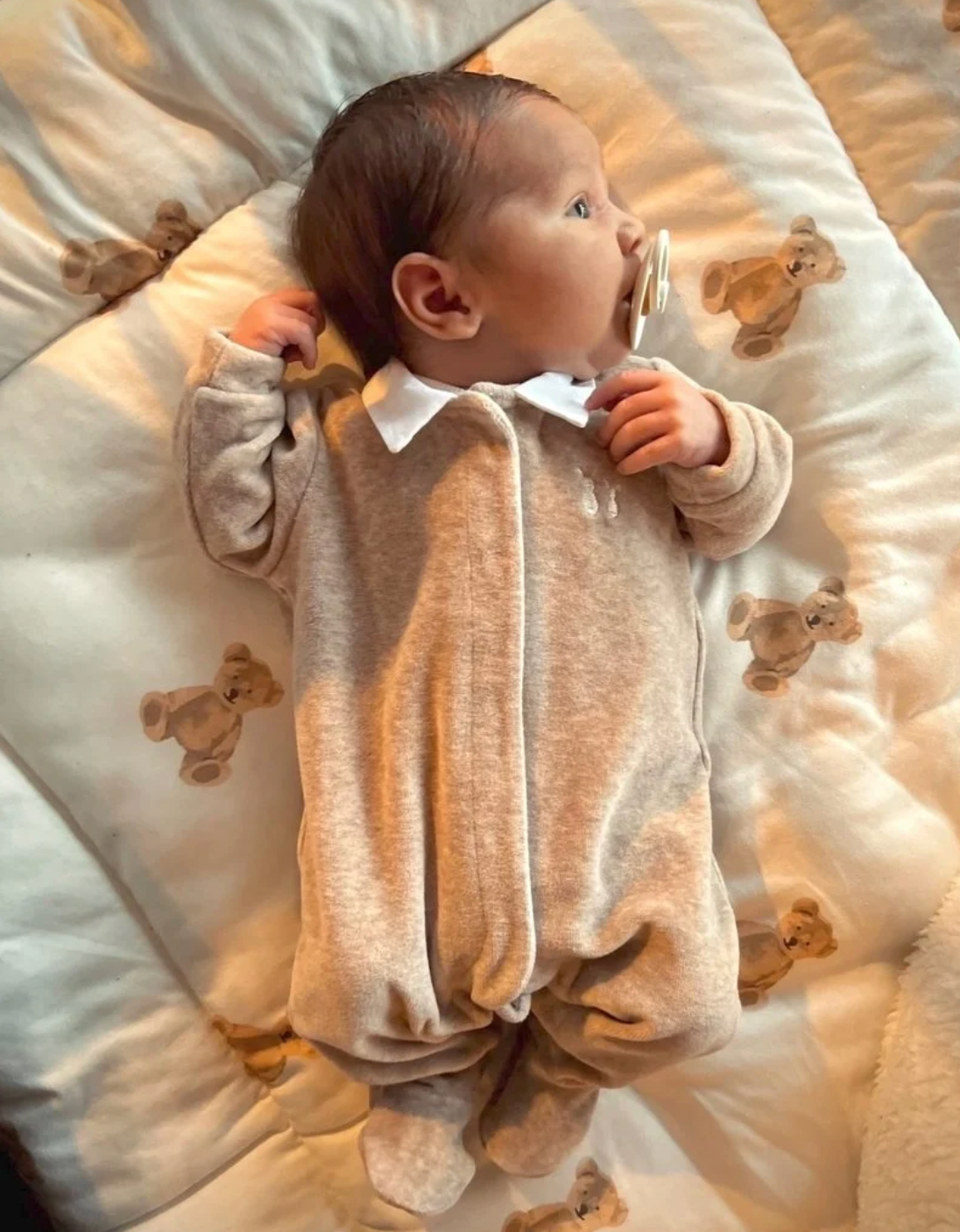 Velours baby pyjama grijs met wit kraagje - maat 56 - Poetree Kids