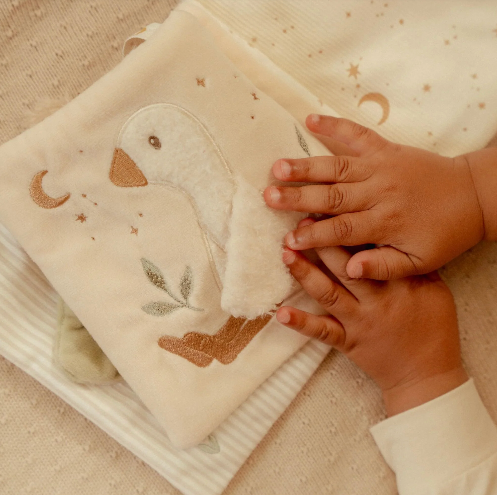 Activiteitenboekje - Beige - Newborn Naturals - Little Dutch