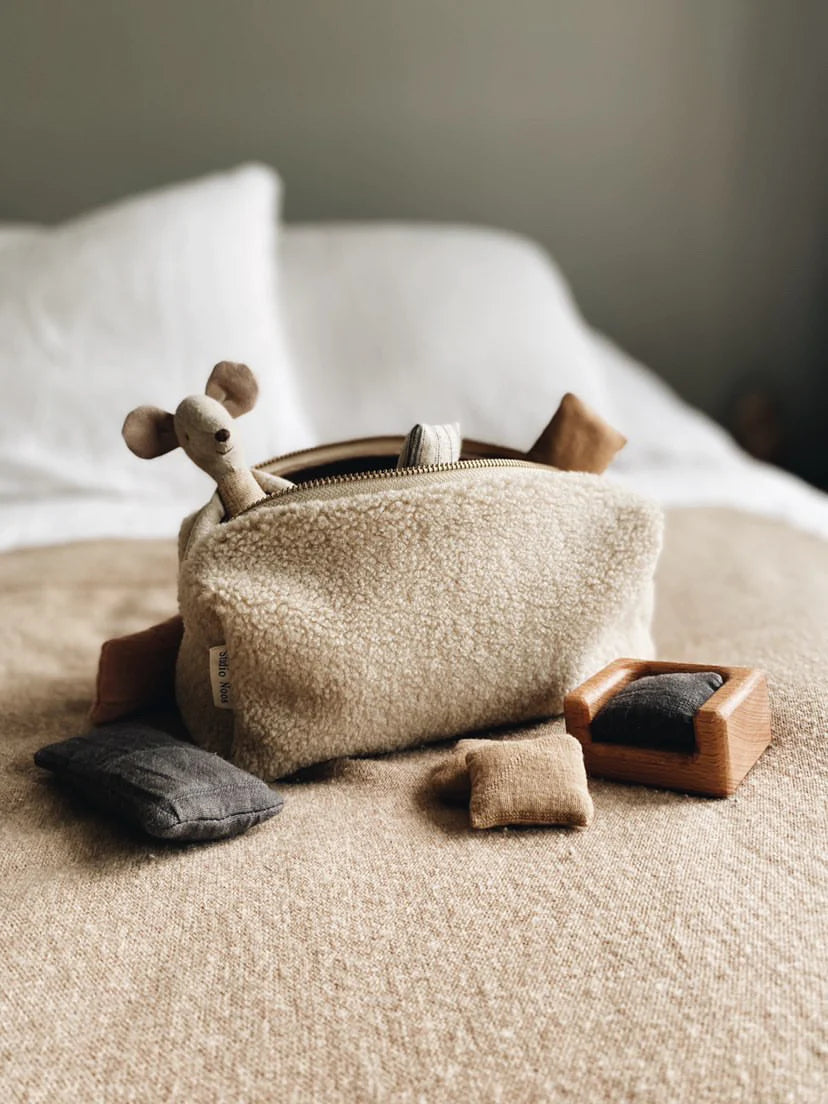 Ecru teddy pouch